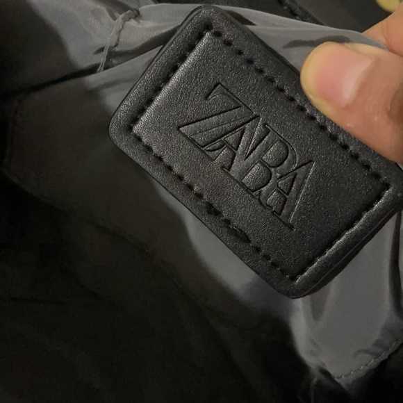 One mini and one medium size zara bag . - Picture 4 of 6